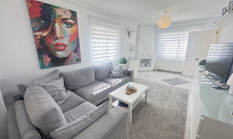 Herverkoop - Villa -
Villamartin