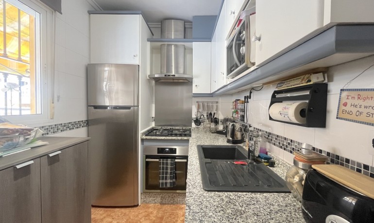 Venta - Casa -
Algorfa