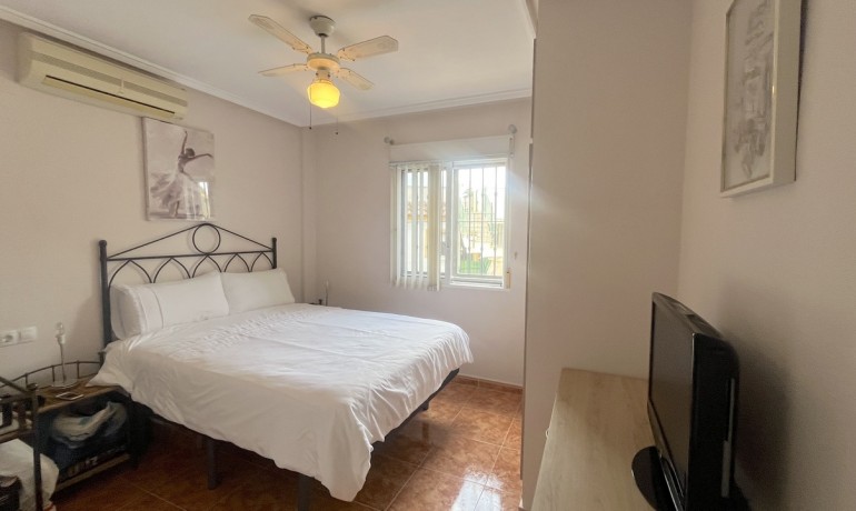 Venta - Casa -
Algorfa