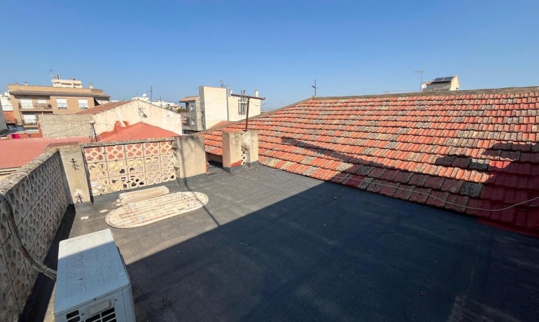 Herverkoop - Huis -
Algorfa* - Algorfa