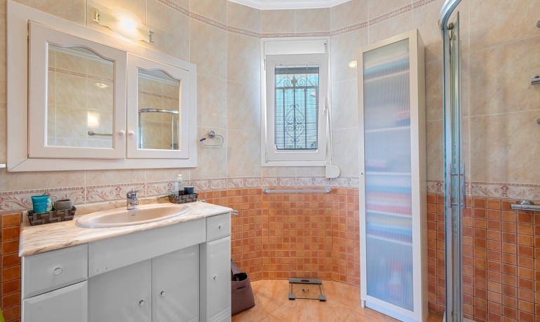 Herverkoop - Villa -
Cuidad Quesada* - Ciudad Quesada - Rojales