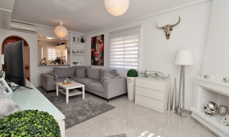 Revente - Villa -
Villamartin