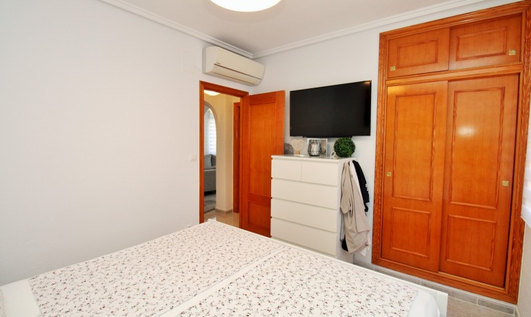 Revente - Villa -
Villamartin