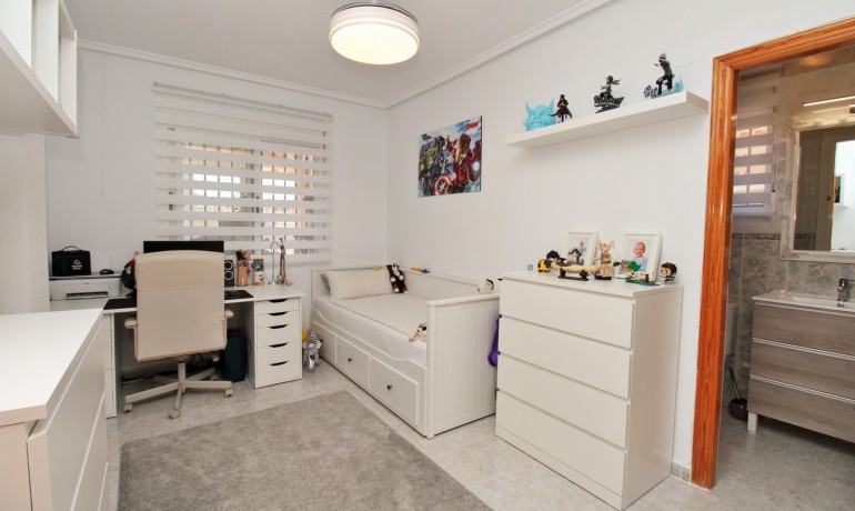 Revente - Villa -
Villamartin