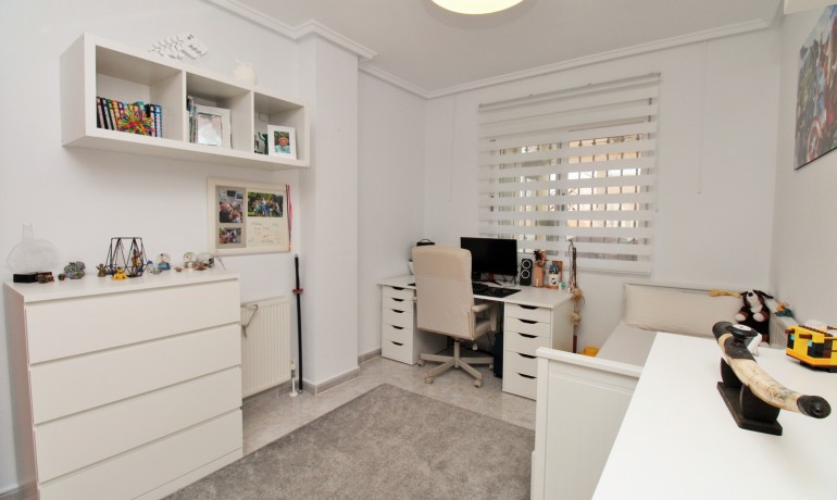 Revente - Villa -
Villamartin