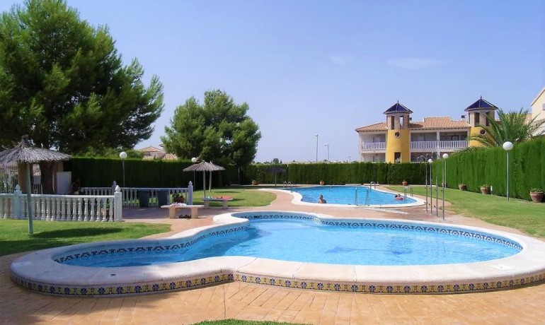 Revente - Villa -
Villamartin