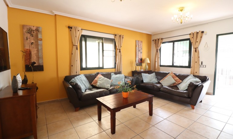 Herverkoop - Villa -
Algorfa* - Lo Crispin