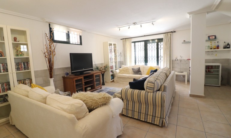 Herverkoop - Villa -
Algorfa* - Lo Crispin