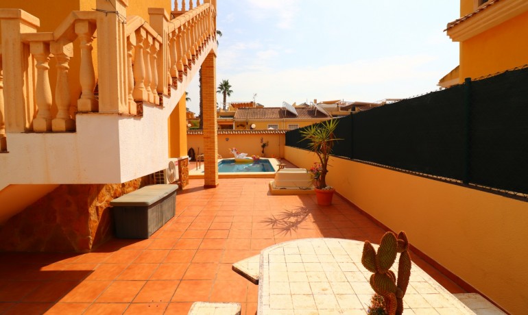 Herverkoop - Villa -
Algorfa* - Lo Crispin