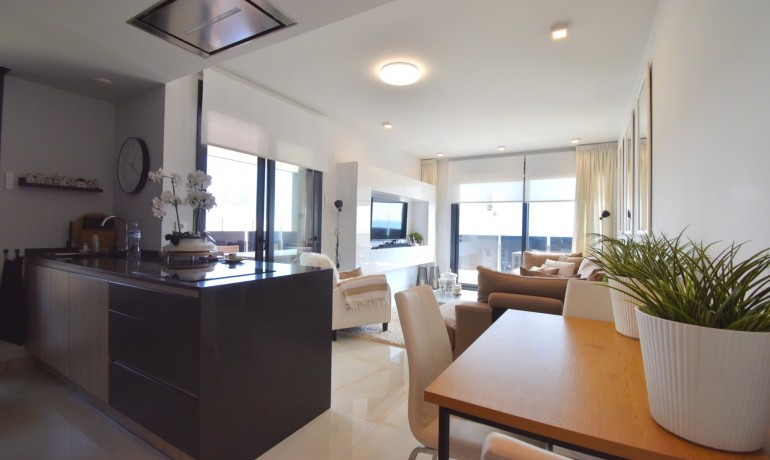 Herverkoop - Appartement / Flat -
Orihuela Costa* - Playa Flamenca