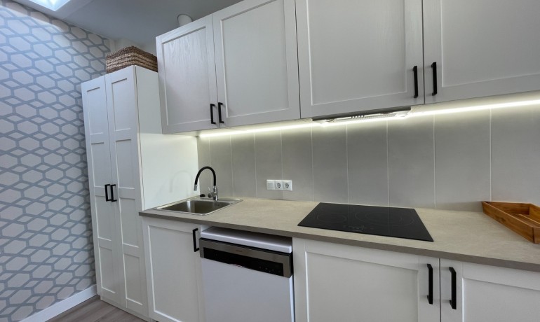 Herverkoop - Huis -
Torrevieja* - Torretas