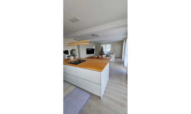 Herverkoop - Villa -
Orihuela* - Orihuela