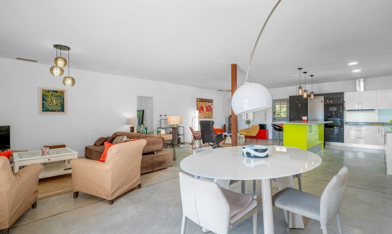 Herverkoop - Finca / Landgoed -
Elche* - Elche/Elx