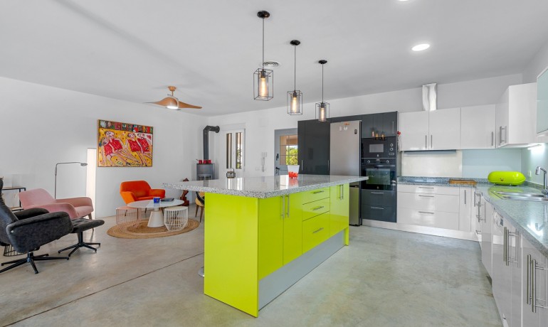 Herverkoop - Finca / Landgoed -
Elche* - Elche/Elx