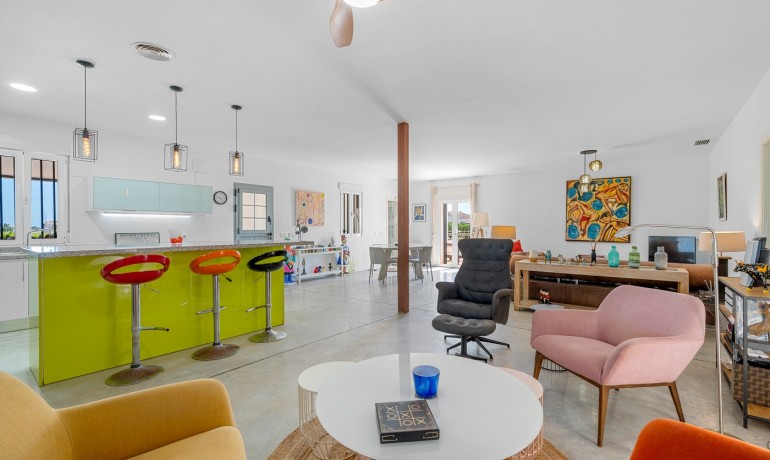 Herverkoop - Finca / Landgoed -
Elche* - Elche/Elx