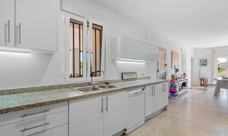 Herverkoop - Finca / Landgoed -
Elche* - Elche/Elx