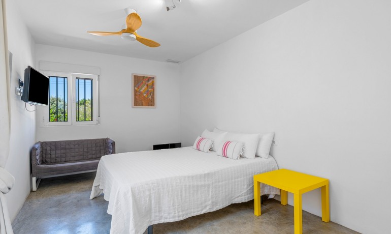 Herverkoop - Finca / Landgoed -
Elche* - Elche/Elx