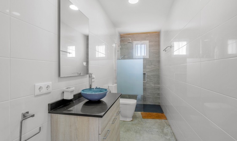 Herverkoop - Finca / Landgoed -
Elche* - Elche/Elx