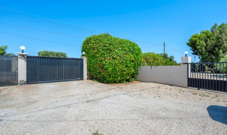 Herverkoop - Finca / Landgoed -
Elche* - Elche/Elx