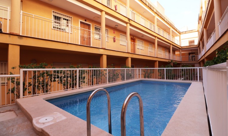 Herverkoop - Appartement / Flat -
Rafal - Rafal - Town