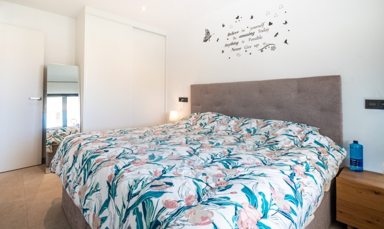 Herverkoop - Appartement / Flat -
Lo Crispin