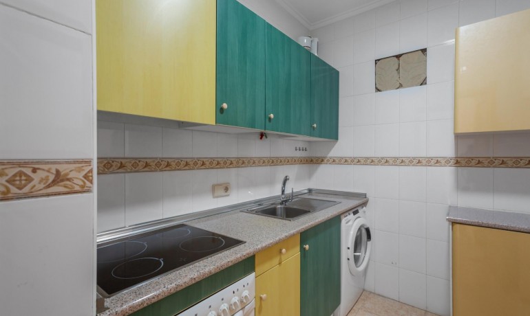 Herverkoop - Appartement / Flat -
Torrevieja* - Centro