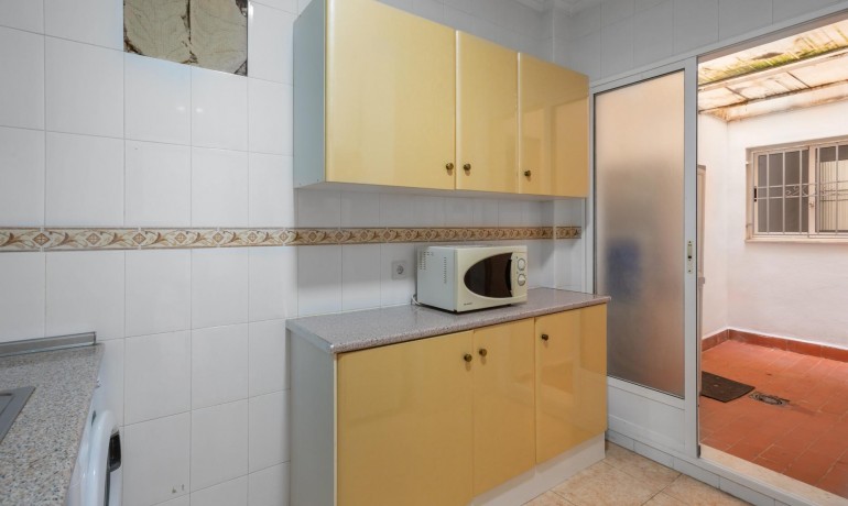 Herverkoop - Appartement / Flat -
Torrevieja* - Centro
