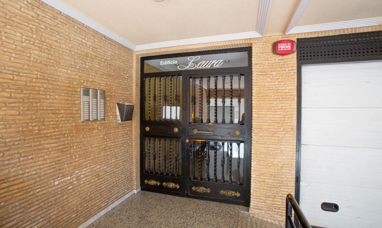 Herverkoop - Appartement / Flat -
Torrevieja* - Centro