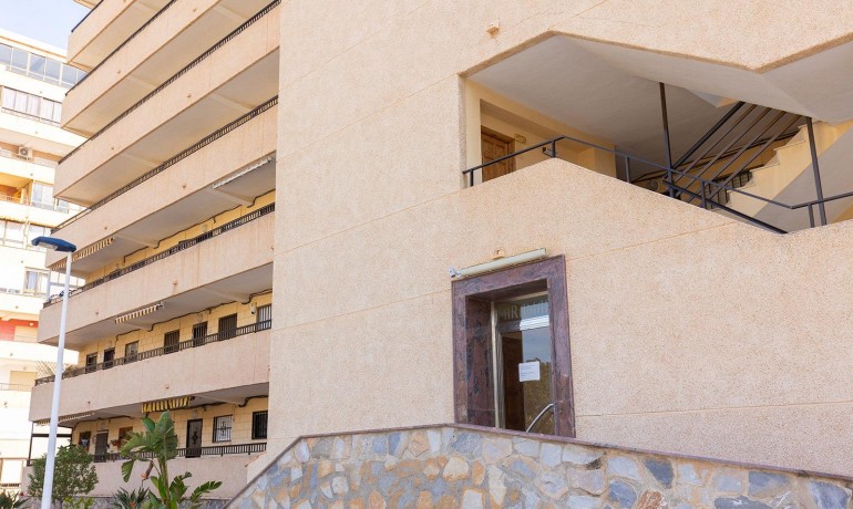 Herverkoop - Appartement / Flat -
Torrevieja* - La Mata