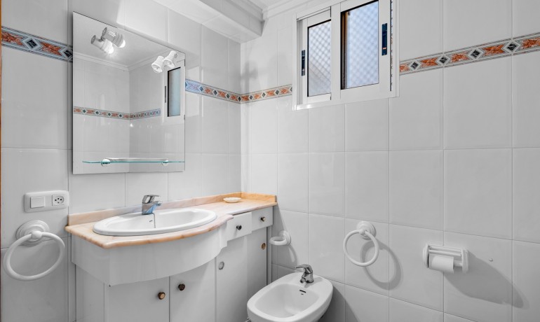 Sale - Apartment / Flat -
Torrevieja* - Torrevieja