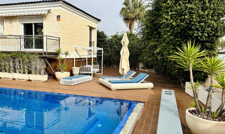Herverkoop - Villa -
Torrevieja* - Costa Blanca