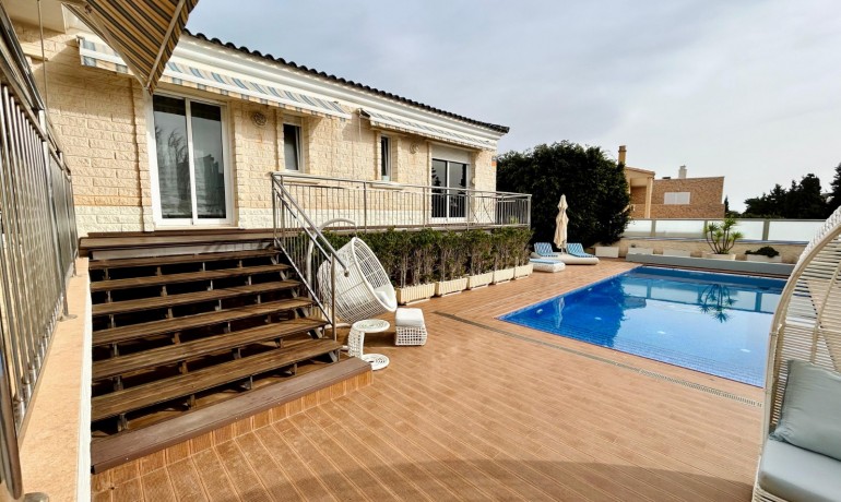 Herverkoop - Villa -
Torrevieja* - Costa Blanca