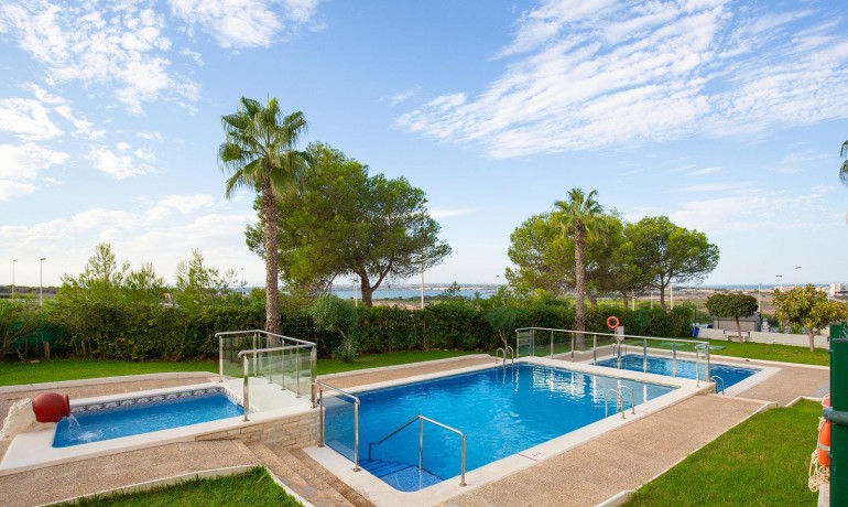 Herverkoop - Appartement / Flat -
Torrevieja* - Torreblanca