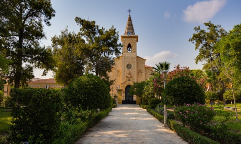 Venta - Apartamento / piso -
Jacarilla