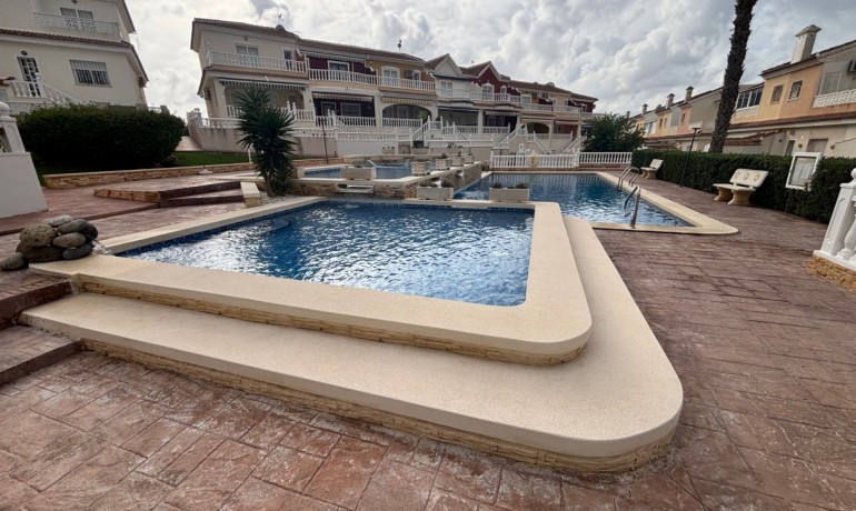 Herverkoop - Huis -
Benijofar* - Monte Azul