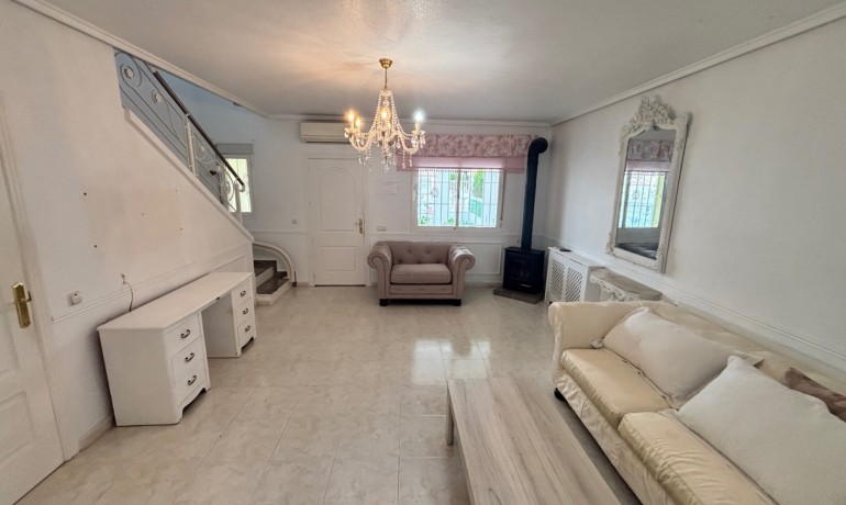 Herverkoop - Huis -
Benijofar* - Monte Azul