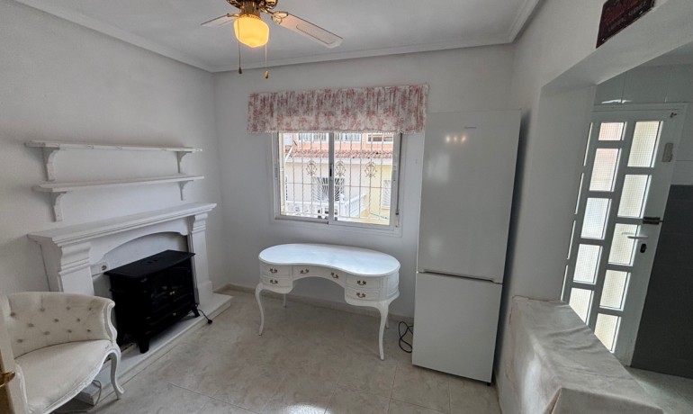 Herverkoop - Huis -
Benijofar* - Monte Azul