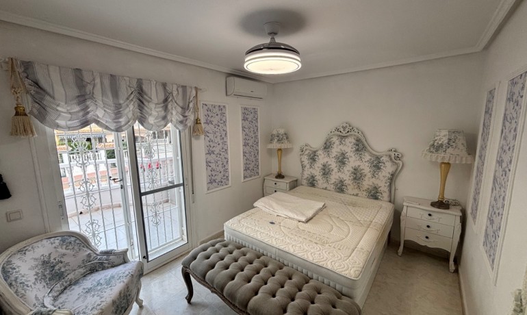 Herverkoop - Huis -
Benijofar* - Monte Azul