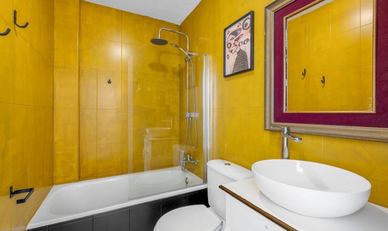 Venta - Casa -
Los Alcázares