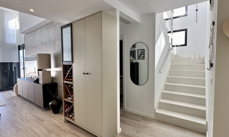 Herverkoop - Villa -
Orihuela Costa* - Lomas de Cabo Roig*