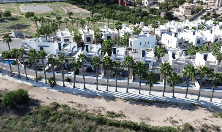Herverkoop - Villa -
Orihuela Costa* - Lomas de Cabo Roig*