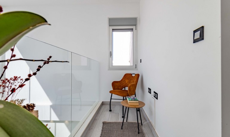 Herverkoop - Villa -
Orihuela Costa* - Lomas de Cabo Roig