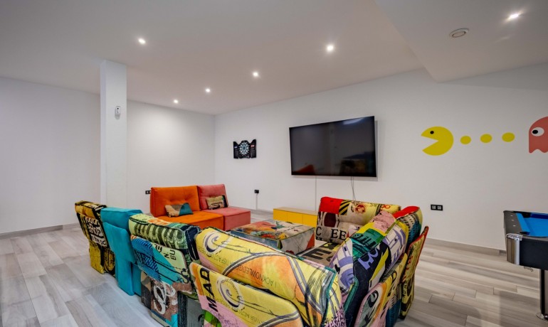 Herverkoop - Villa -
Orihuela Costa* - Lomas de Cabo Roig