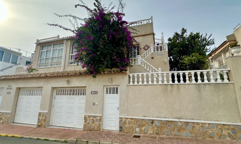 Venta - Casa -
Orihuela Costa - Los Altos