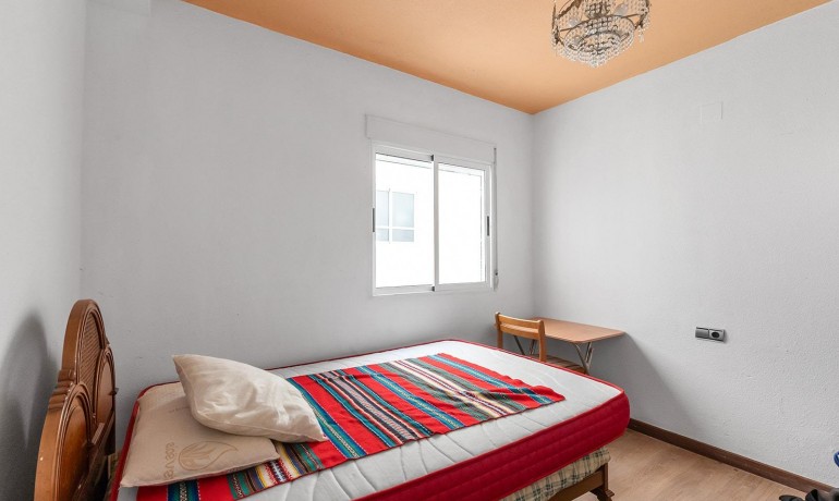 Herverkoop - Appartement / Flat -
Torrevieja* - Estacion de autobuses