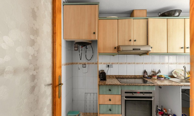 Herverkoop - Appartement / Flat -
Torrevieja* - Estacion de autobuses