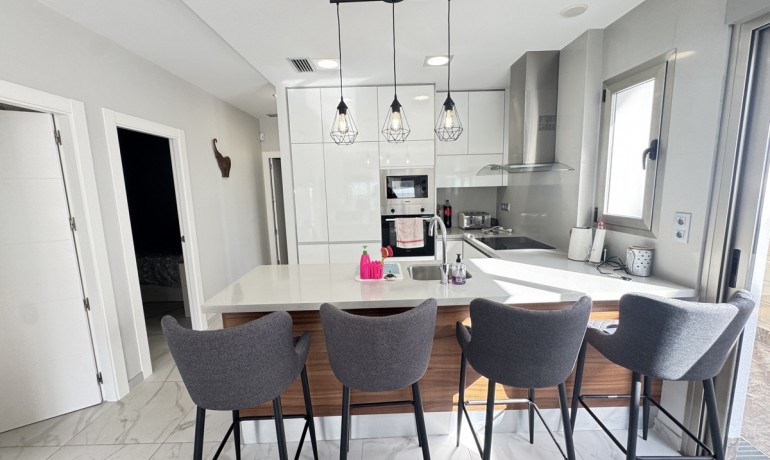 Venta - Villa -
Villamartin