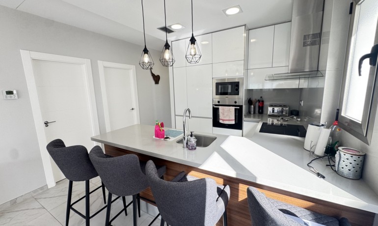 Venta - Villa -
Villamartin