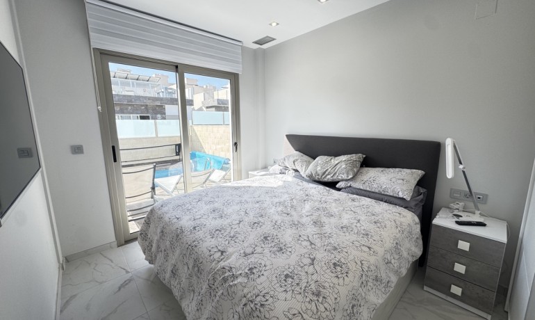 Venta - Villa -
Villamartin