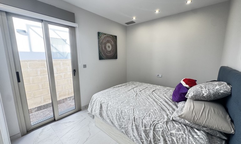 Venta - Villa -
Villamartin